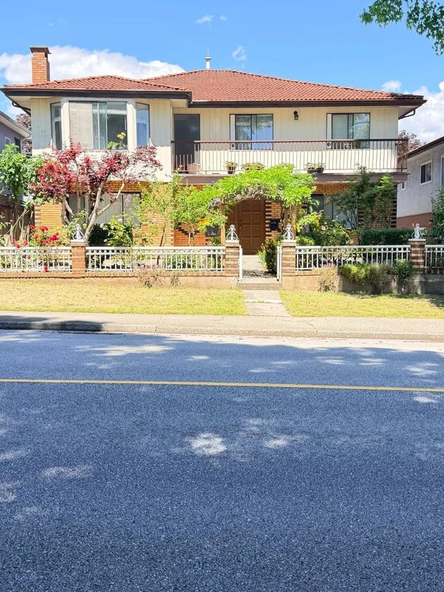 4421 Parker Street, Burnaby