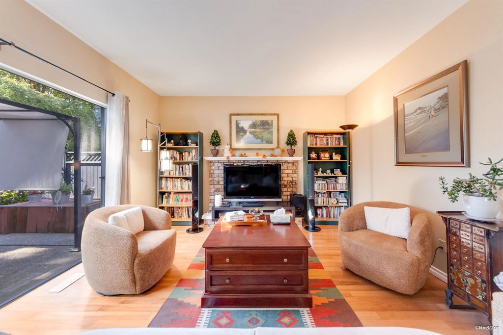 15486 94 Avenue, Surrey