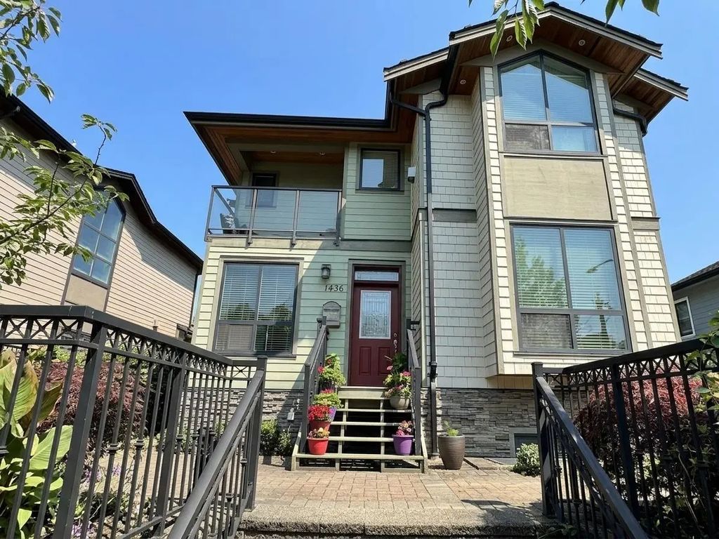 1436 Bewicke Avenue, North Vancouver