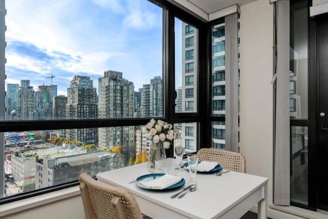 909 Mainland Street 1706, Vancouver
