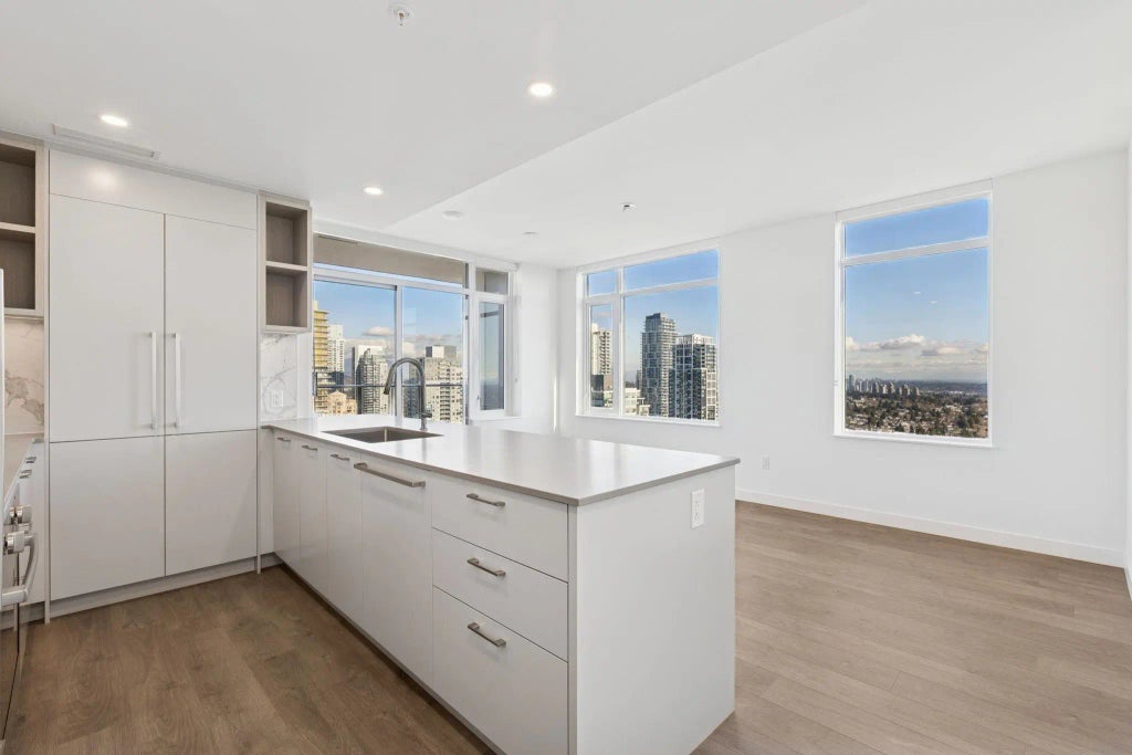 6468 Willingdon Avenue 2909, Burnaby