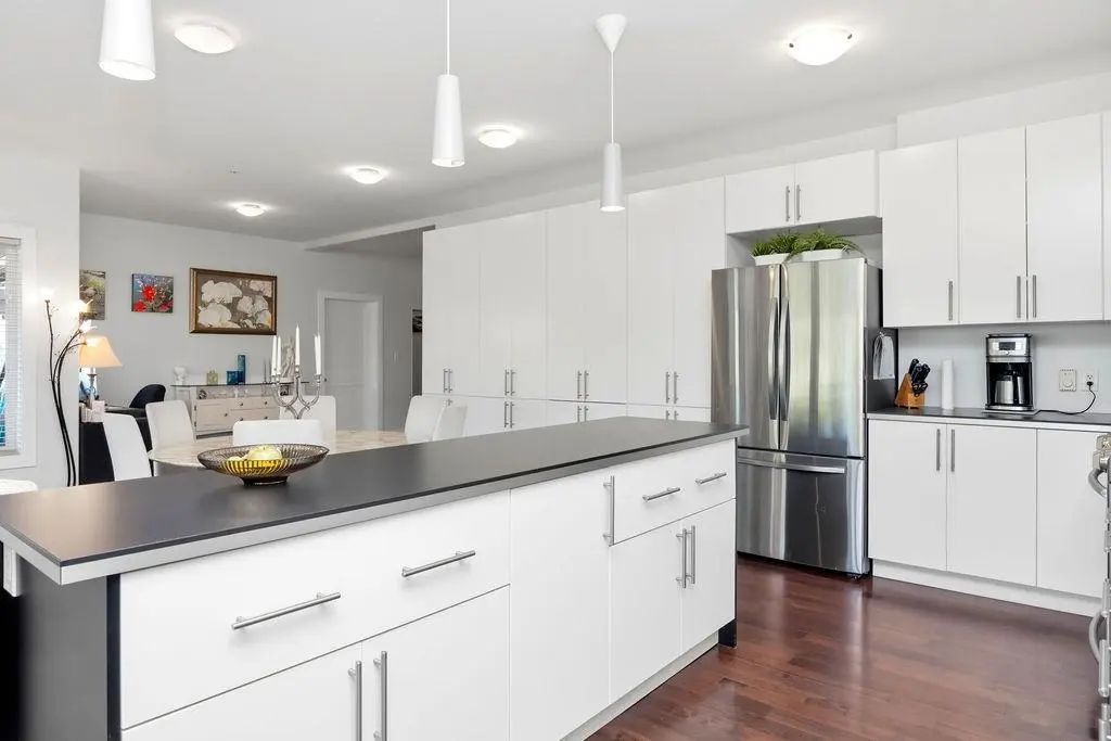 5778 Marine Way 1, Sechelt