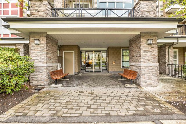 7088 Mont Royal Square 403, Vancouver