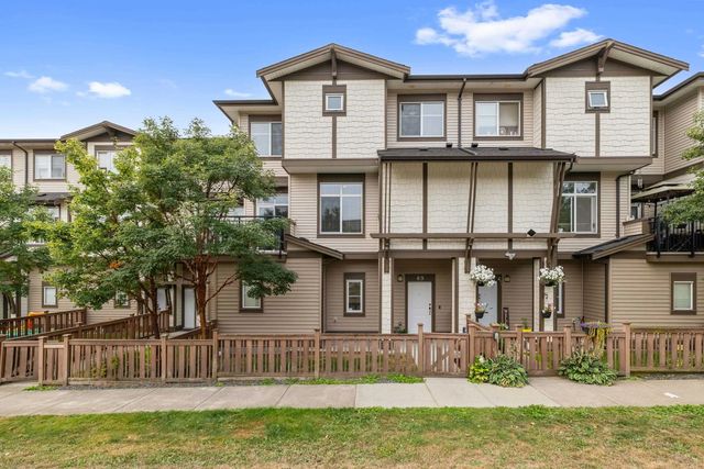 19433 68 Avenue 89, Surrey