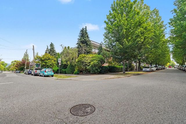 1611 E 3rd Avenue 203, Vancouver