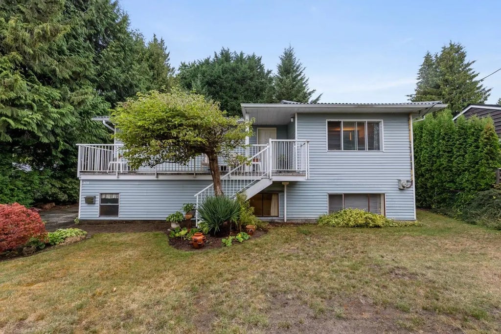 674 Blue Mountain Street, Coquitlam