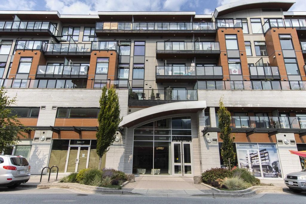 38033 Second Avenue 311, Squamish
