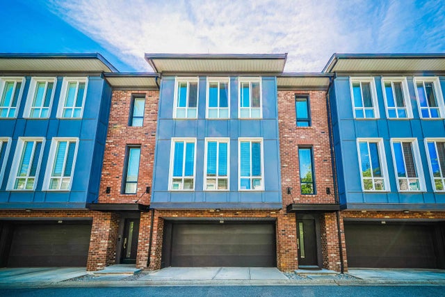 15828 27th Avenue 64, Surrey