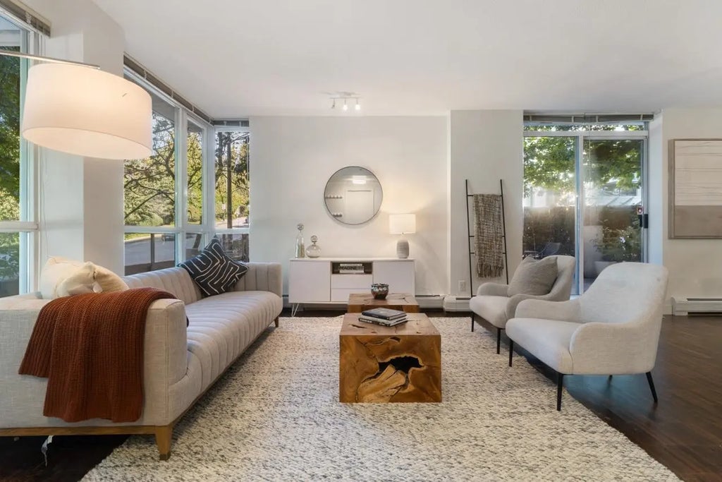 188 Chesterfield Avenue, North Vancouver