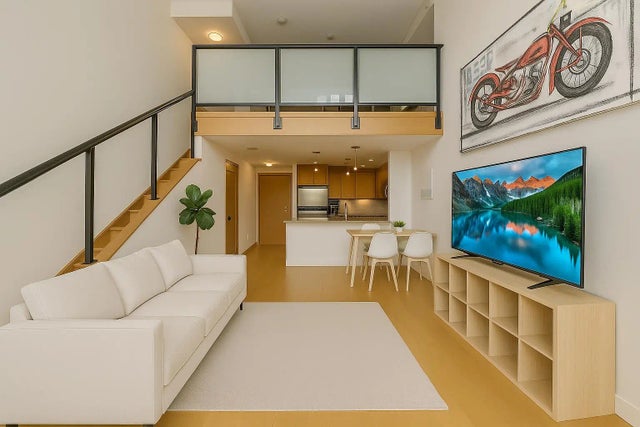 10 Renaissance Square 402, New Westminster