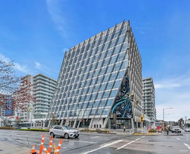 6320 No. 3 Road 1005, Richmond