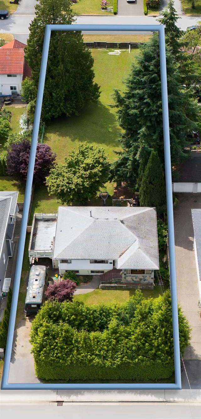 892 Macintosh Street, Coquitlam