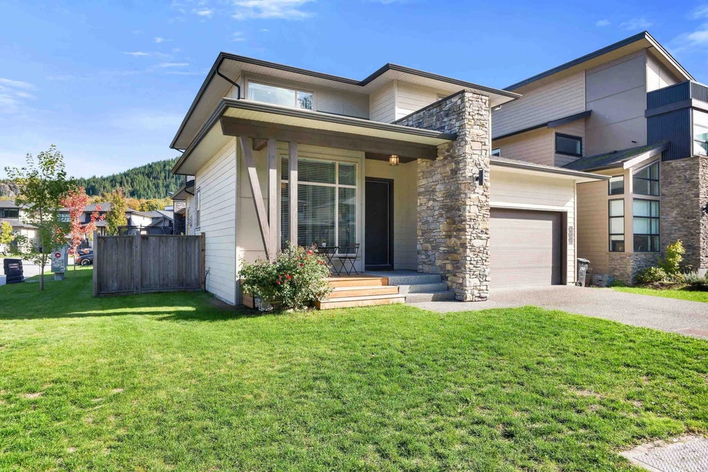 39262 Falcon Crescent, Squamish