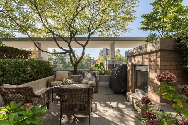 166 W 13th Street 14, North Vancouver
