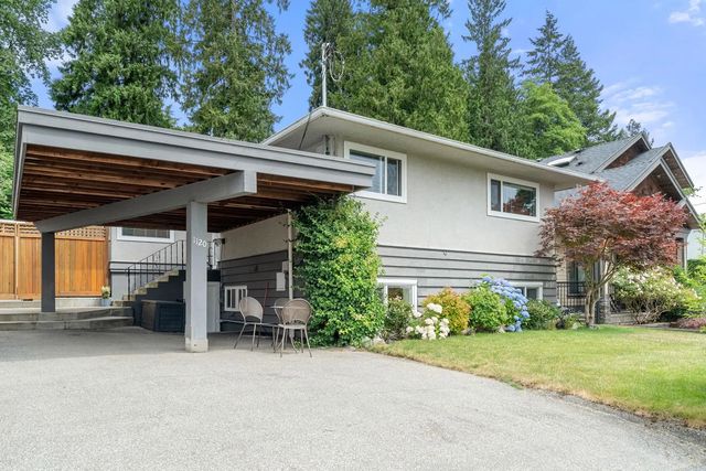 1120 Wellington Drive, North Vancouver