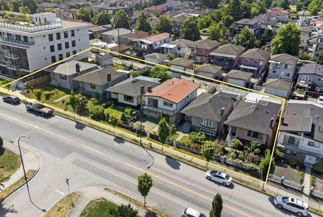 2366 E 33rd Avenue, Vancouver