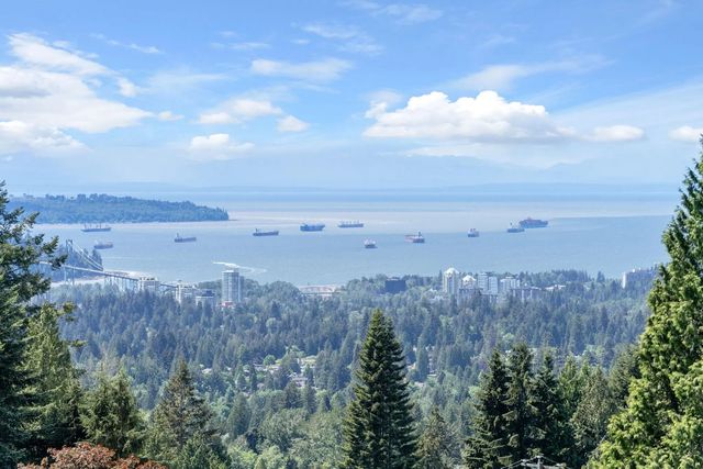 3961 St. Albans Avenue, North Vancouver