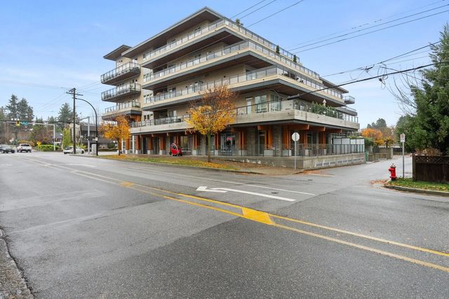 14022 North Bluff Road 214, White Rock