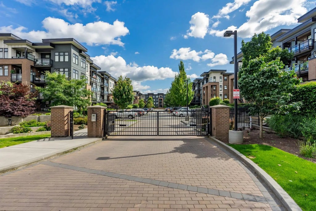 20068 Fraser Highway 407, Langley