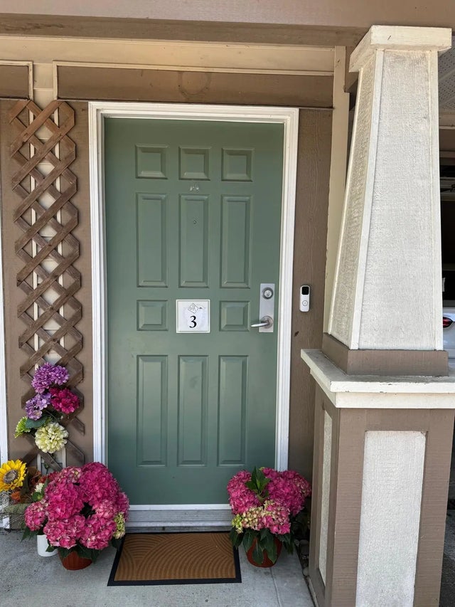 2678 King George Boulevard 3, Surrey