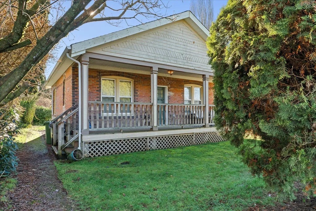 34758 Clayburn Road, Abbotsford