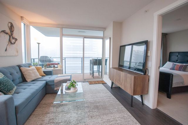 602 Como Lake Avenue 1507, Coquitlam