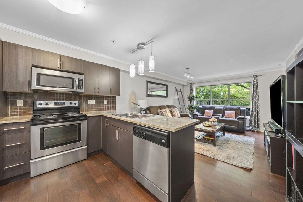 2228 Welcher Avenue 102, Port Coquitlam