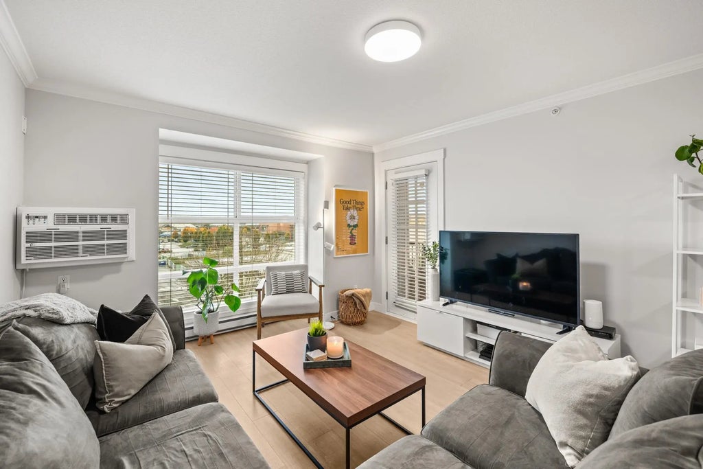 17769 57 Avenue 423, Surrey