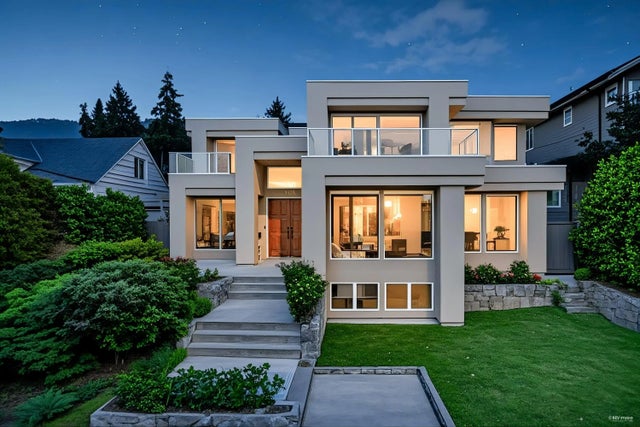 2175 Kings Avenue, West Vancouver