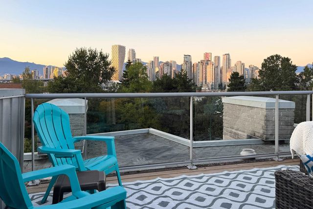 1250 W 6th Avenue 9, Vancouver