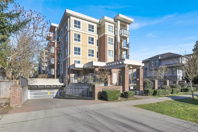 13883 Laurel Drive 201, Surrey