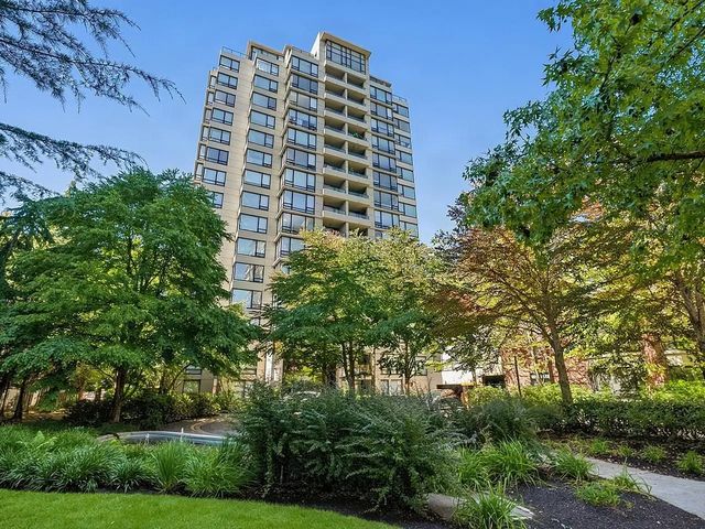 9188 Hemlock Drive 203, Richmond