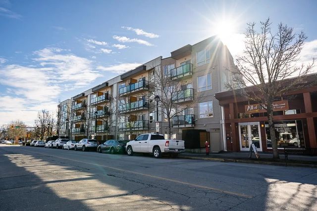 20460 Douglas Crescent 309, Langley