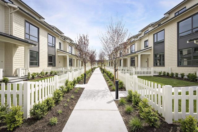 6320 Dairy Avenue 2, Tsawwassen