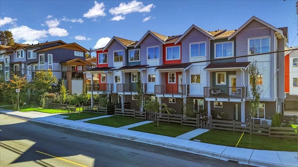 10392 240a Street 1, Maple Ridge