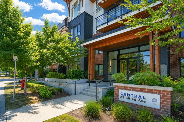 22136 49 Avenue 412, Langley