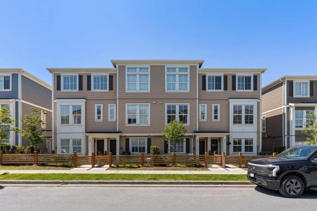 20680 76b Avenue 43, Langley