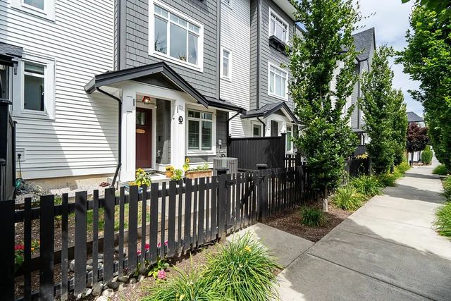 6897 201 Street 21, Langley