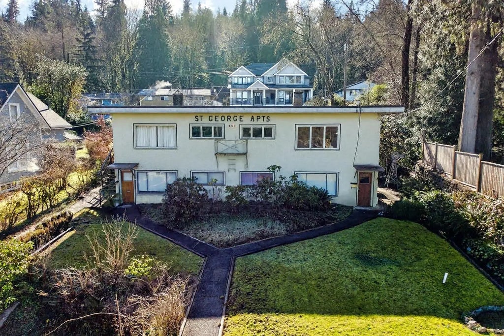 2217 St George Street, Port Moody