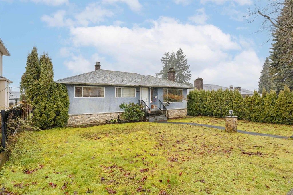 6524 Charles Street, Burnaby