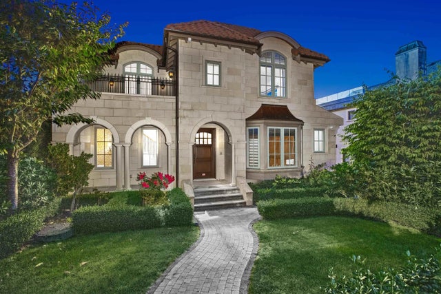 4651 Simpson Avenue, Vancouver
