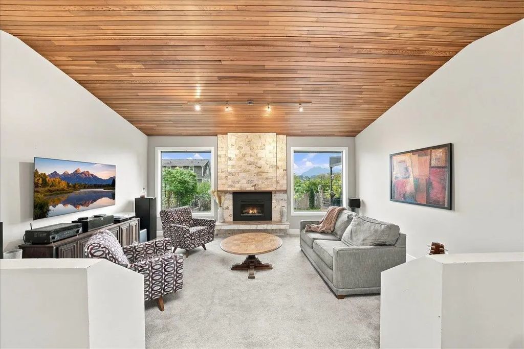 12461 Meadow Brook Place, Maple Ridge