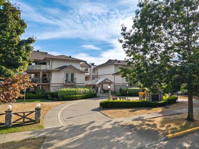 22150 48 Avenue 315, Langley