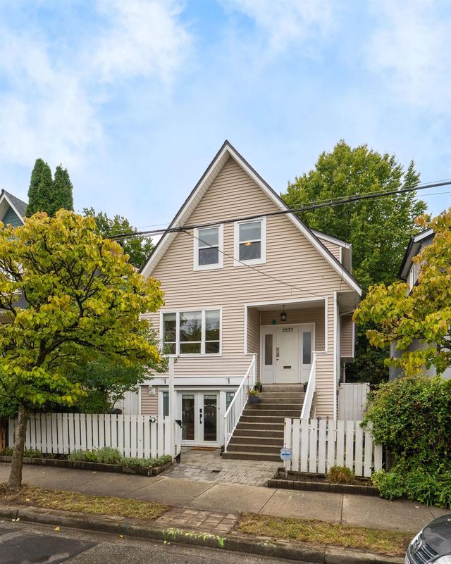 2537 Woodland Drive, Vancouver