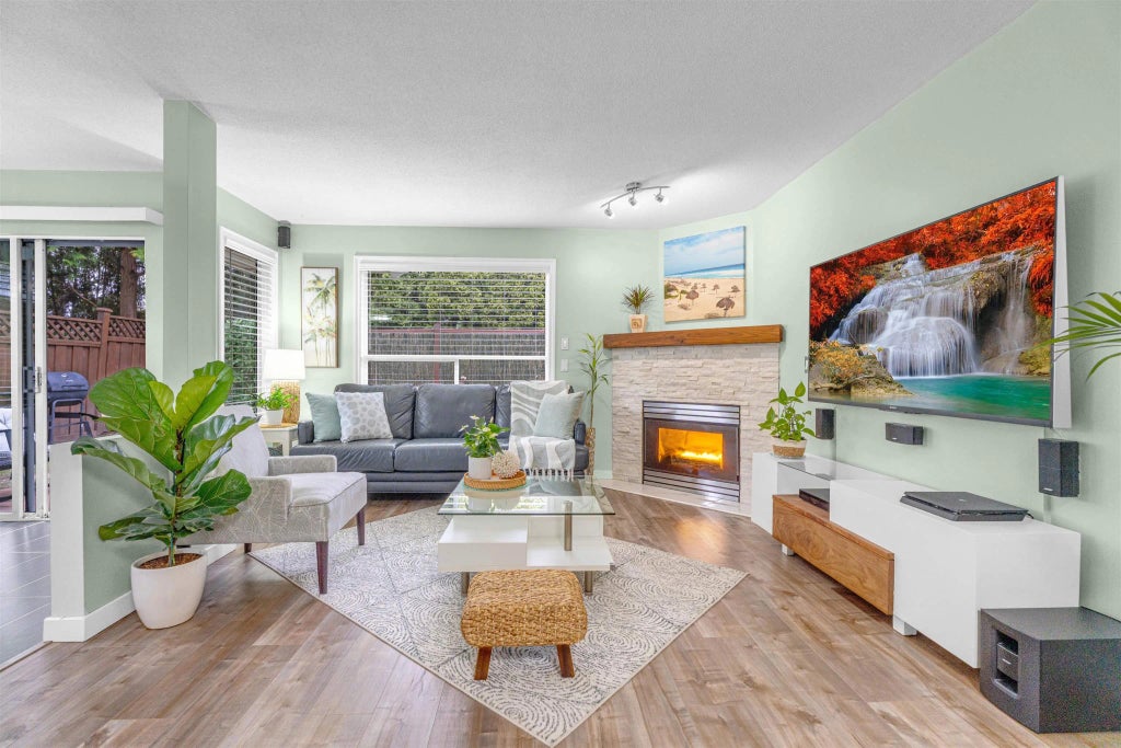 10130 155 Street 28, Surrey