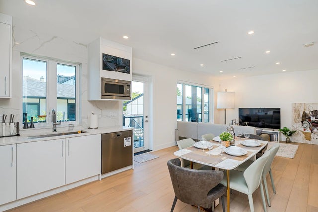 8182 Cartier Street, Vancouver