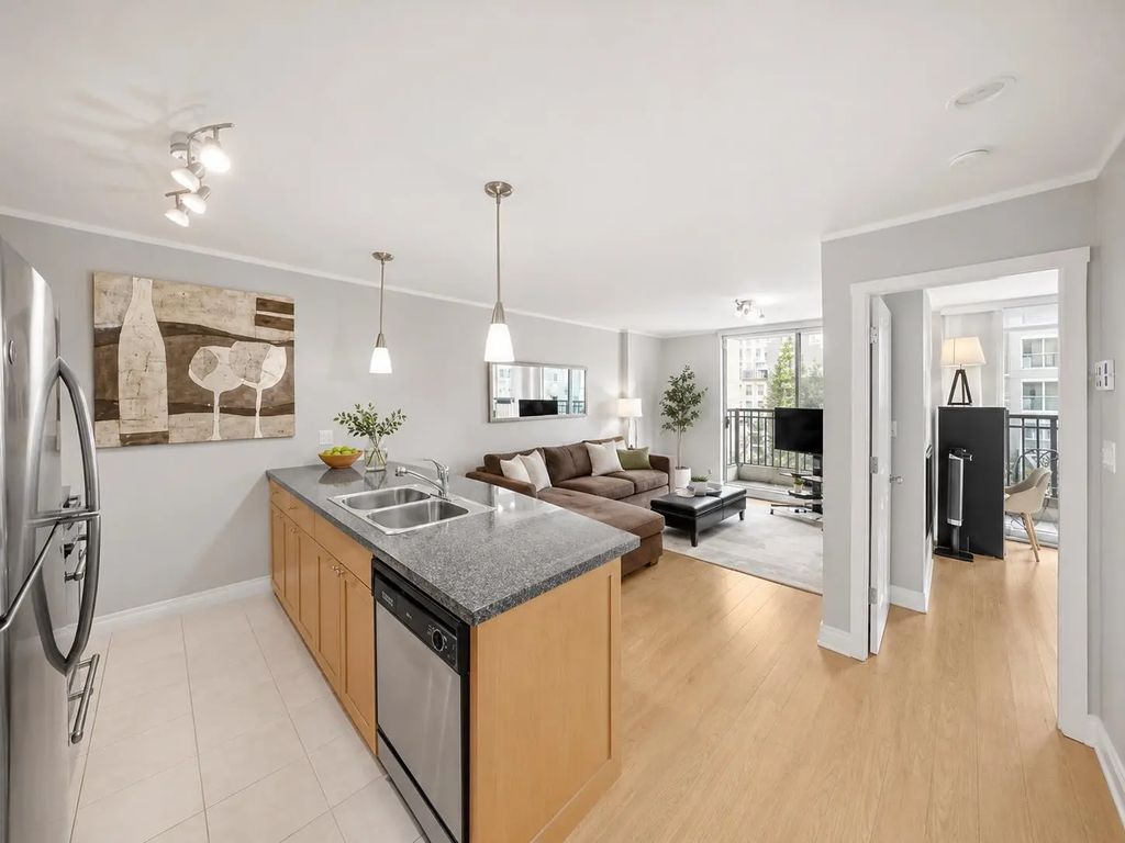 989 Richards Street 605, Vancouver