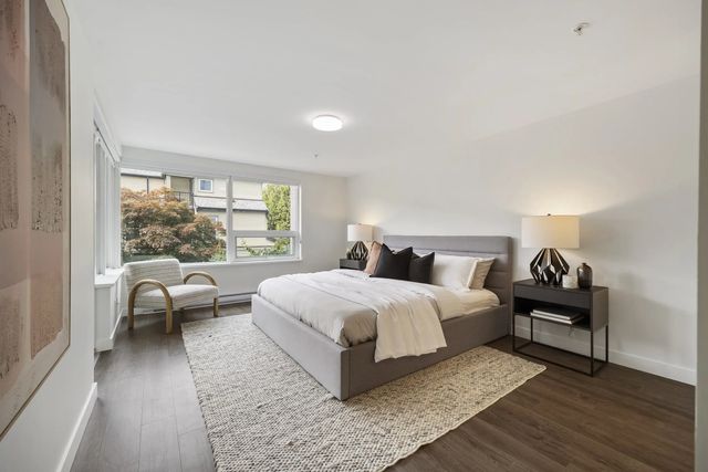 988 Quayside Drive Th2, New Westminster