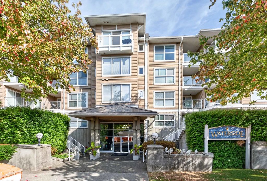 5880 Dover Crescent 251, Richmond