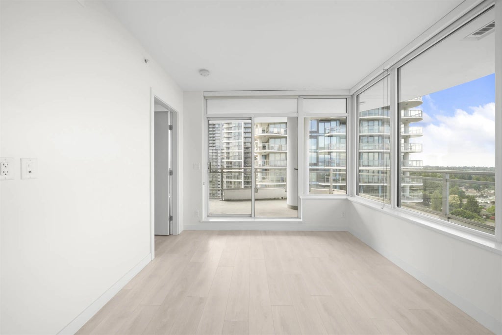 13318 104 Avenue 2108, Surrey